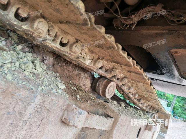 右側(cè)行走馬達(dá)蓋板（行走機(jī)構(gòu)）