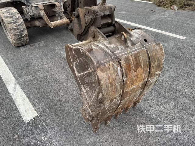 鏟斗45度（工作和回轉(zhuǎn)裝置）