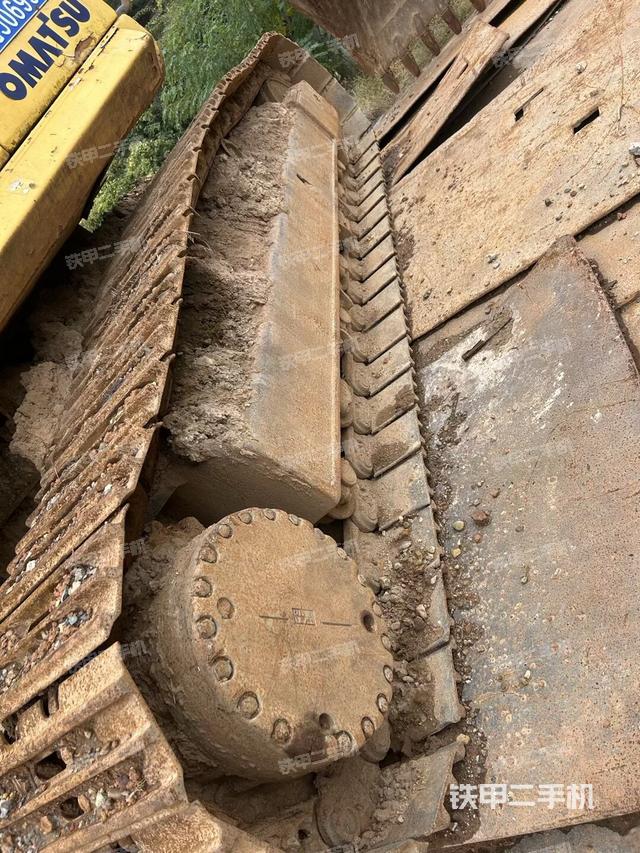 左導向輪（行走機構(gòu)）