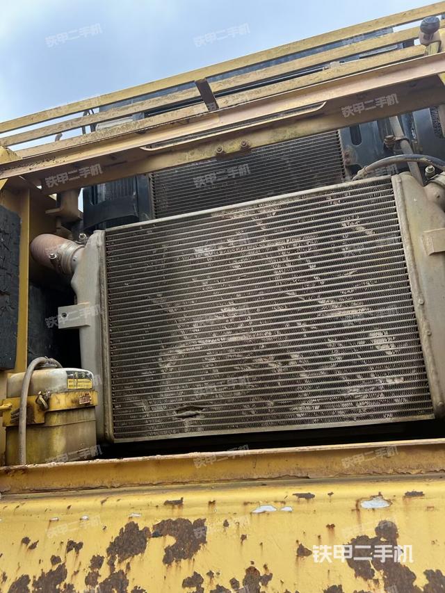 散熱器正面（大件艙室）