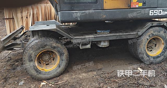 单侧履带整体（整机外观）