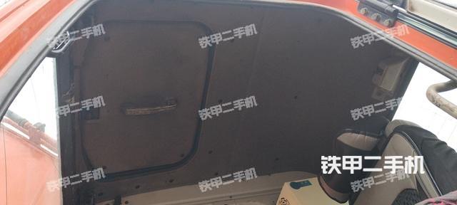 驾驶室顶部（整机外观）