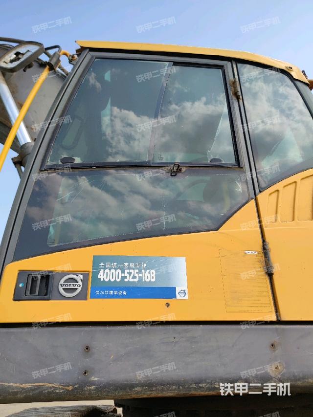 駕駛室左后45度（駕駛室部分）