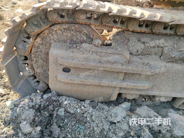 左側(cè)行走馬達(dá)蓋板（行走機(jī)構(gòu)）