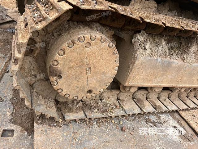 右側(cè)行走馬達蓋板（行走機構(gòu)）