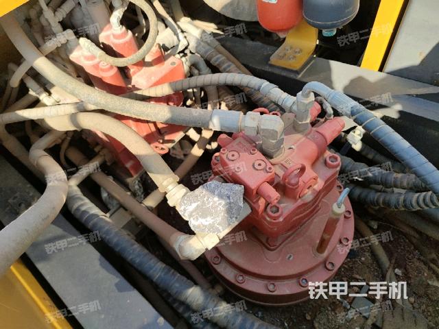 回轉(zhuǎn)馬達(dá)（上車部件）