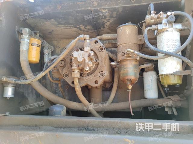 液壓泵斜45?左（大件艙室）