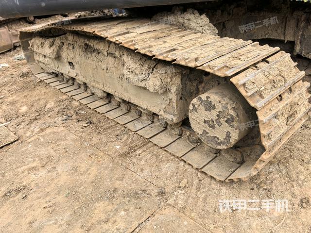 左側(cè)履帶整體?（行走機(jī)構(gòu)）