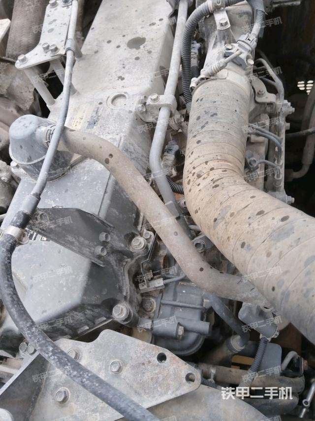 中央回轉(zhuǎn)接頭特寫（上車部件）