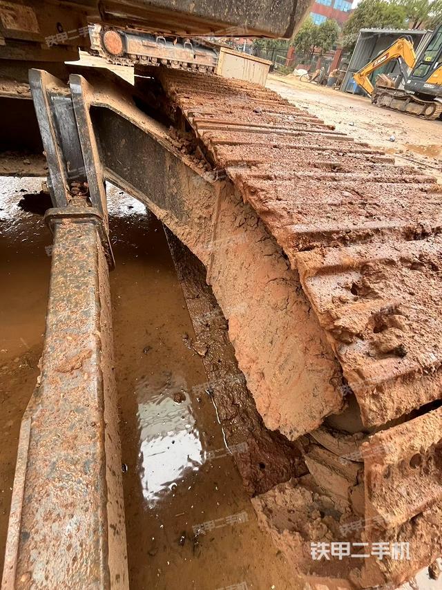 单侧履带整体（整机外观）