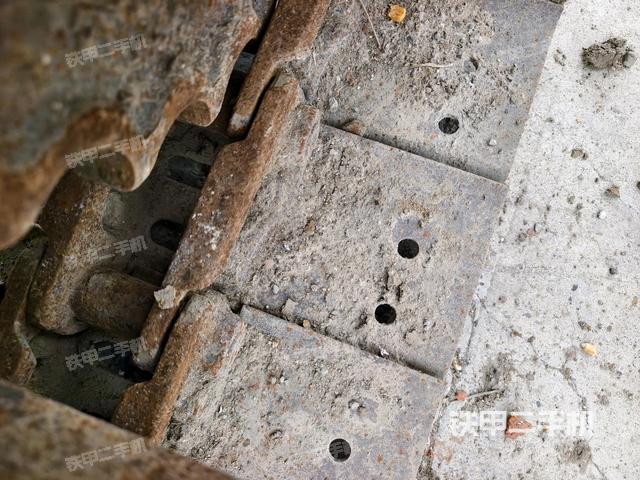 左側(cè)行走馬達(dá)蓋板（行走機(jī)構(gòu)）