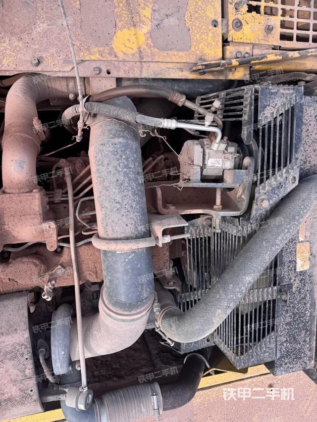 氣門室蓋螺絲特寫（上車部件）