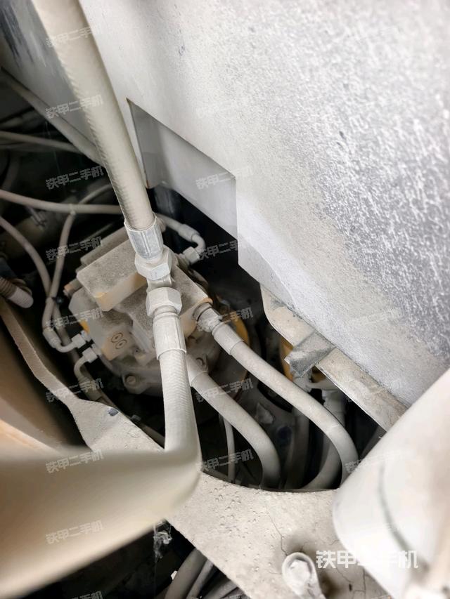 回轉(zhuǎn)馬達(dá)（上車部件）