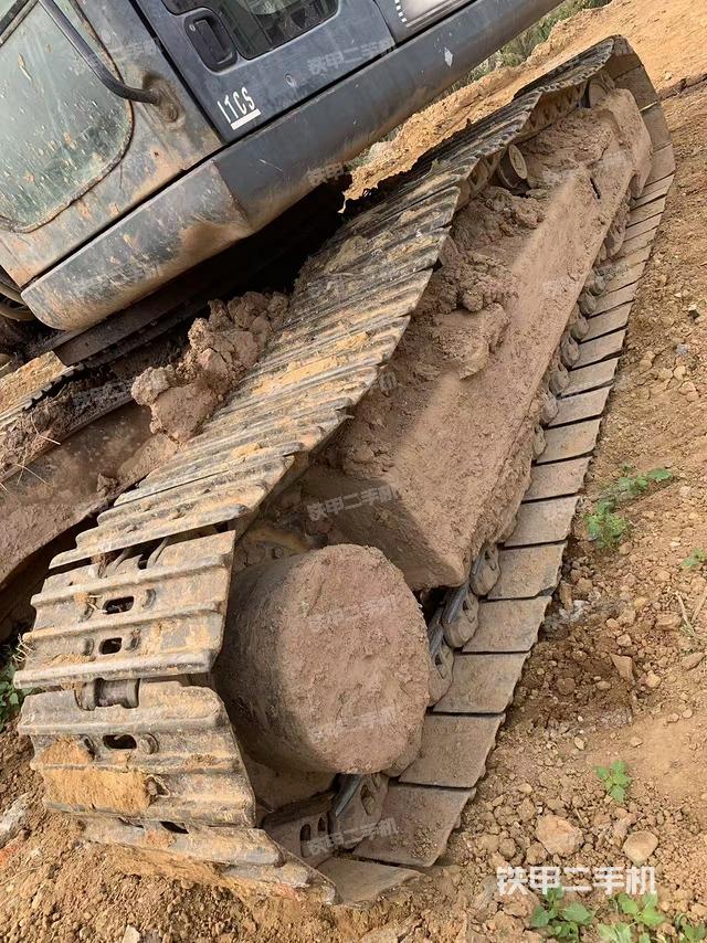 單側(cè)履帶整體（整機(jī)外觀）