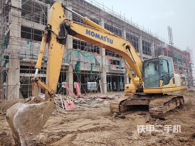 小松PC200-8M0挖掘机