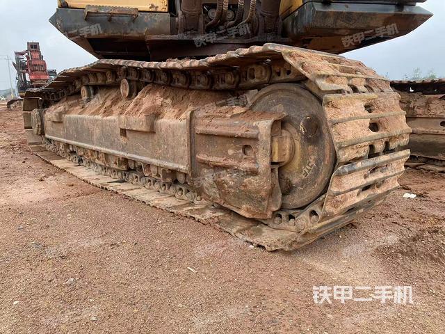 单侧履带整体（整机外观）