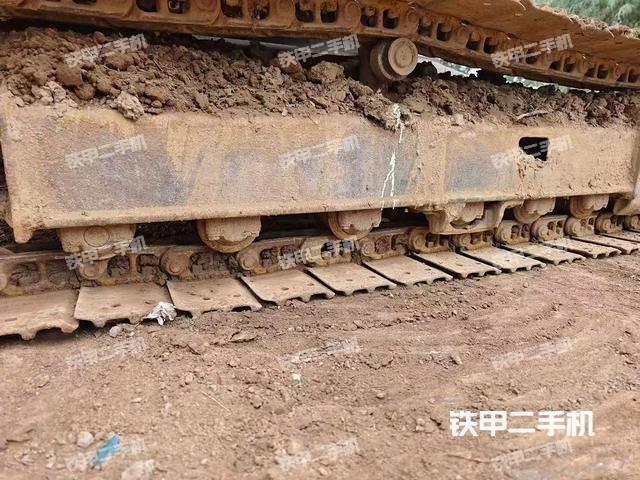 单侧履带整体（整机外观）