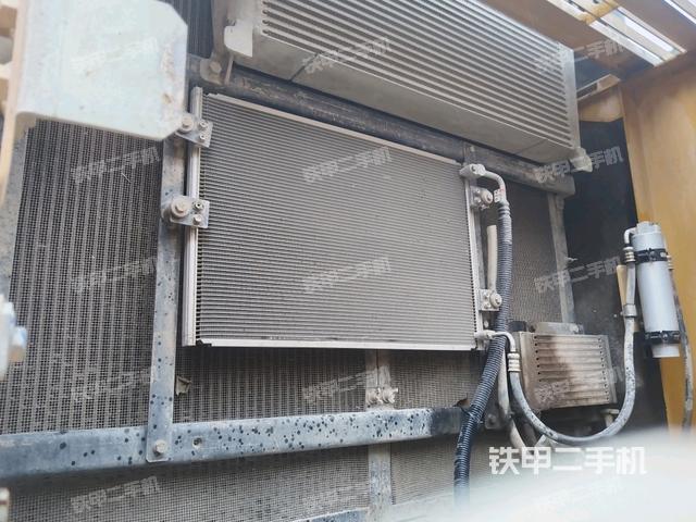 散熱器正面（大件艙室）