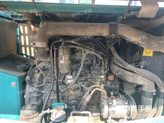 發(fā)動(dòng)機(jī)室（上車部件）