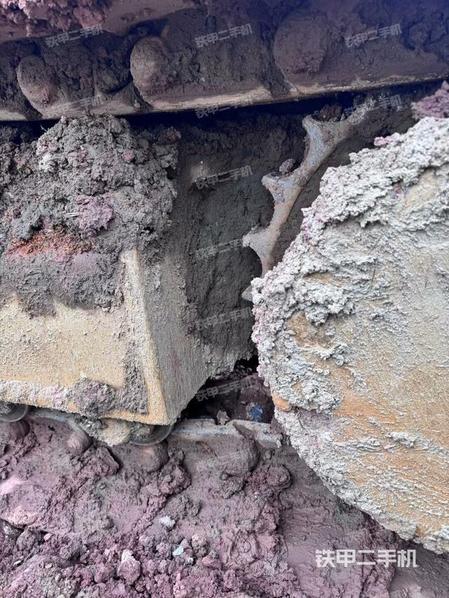 右驅(qū)動(dòng)輪（行走機(jī)構(gòu)）