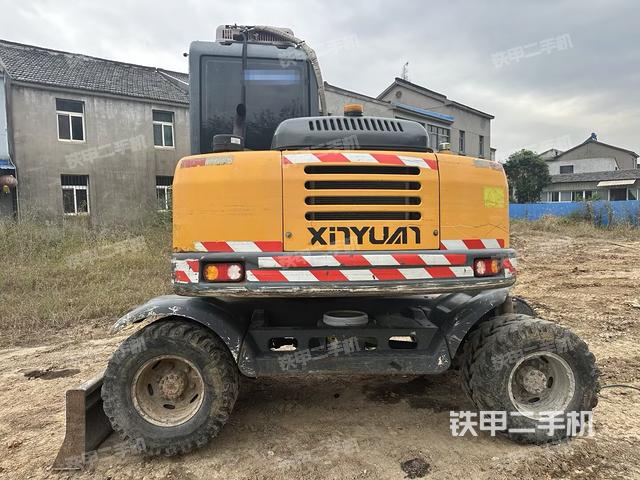 单侧履带整体（整机外观）