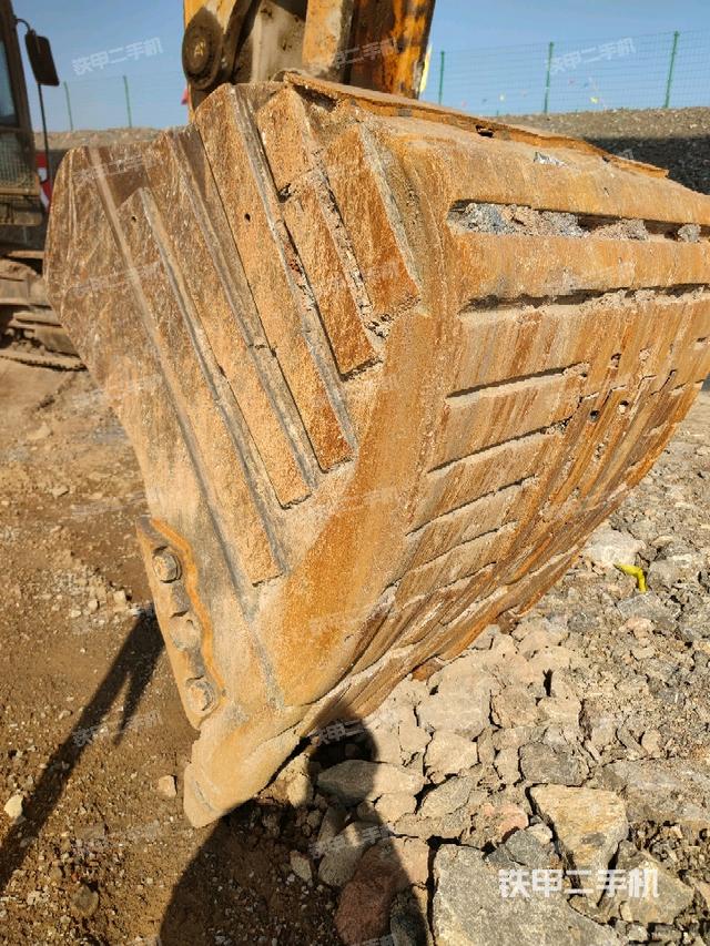 鏟斗45度（工作和回轉(zhuǎn)裝置）