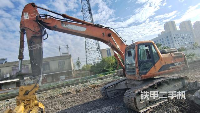 斗山DH220LC-9E挖掘機(jī)