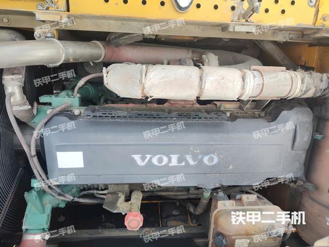 发动机整体俯视（整机外观）