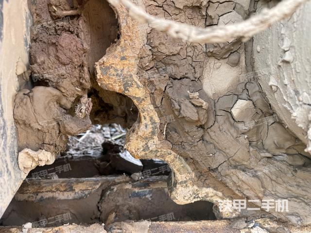 左導(dǎo)向輪（行走機(jī)構(gòu)）