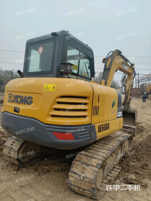 整機(jī)右后45°（整機(jī)外觀）