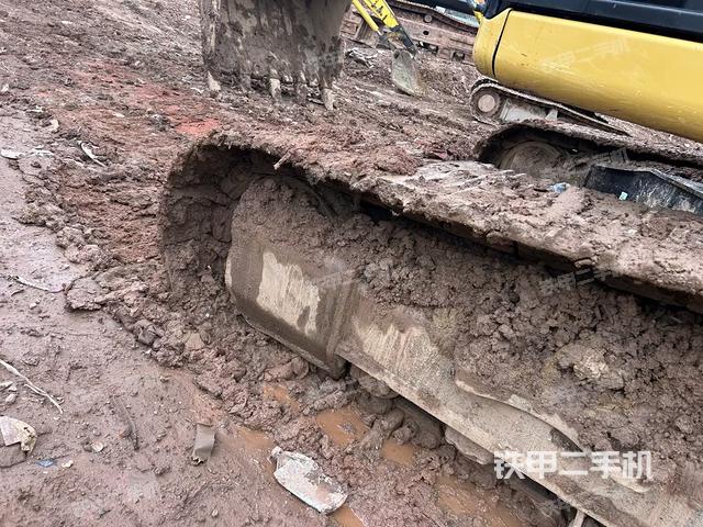 左驅(qū)動(dòng)輪（行走機(jī)構(gòu)）