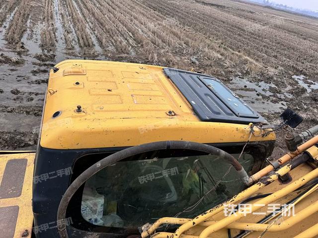 駕駛室頂部俯視（上車部件）