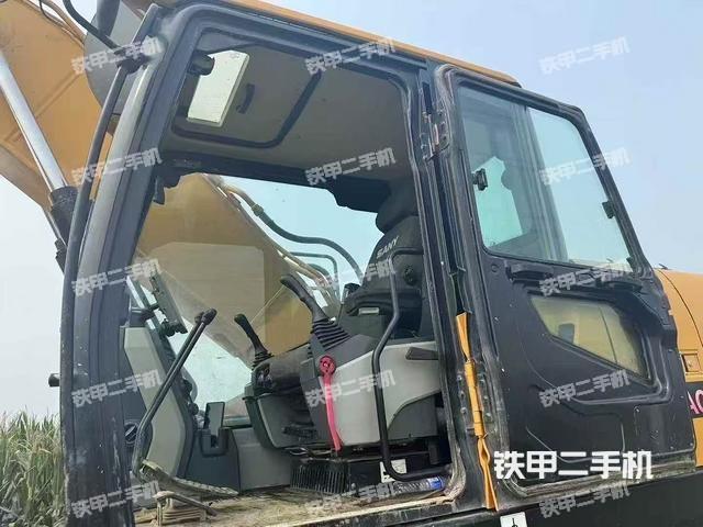 驾驶室整体（整机外观）