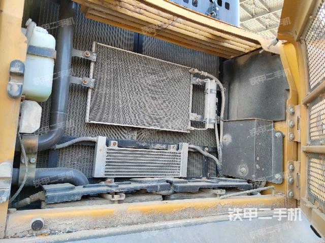 散熱器正面（大件艙室）