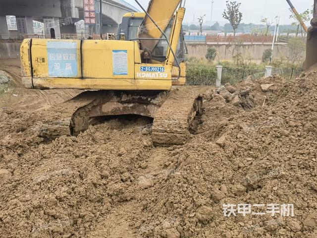 單側(cè)履帶整體（整機(jī)外觀）