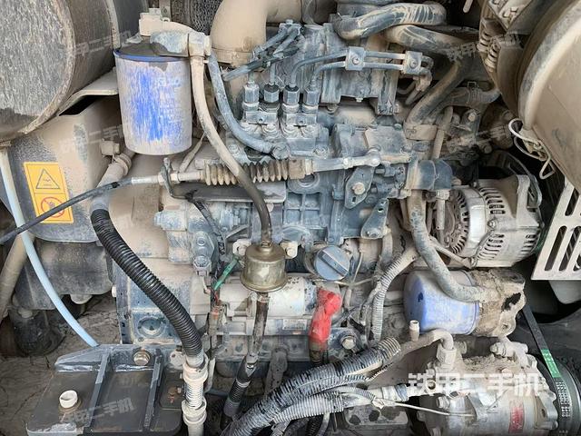 發(fā)動機(jī)整體俯視（整機(jī)外觀）