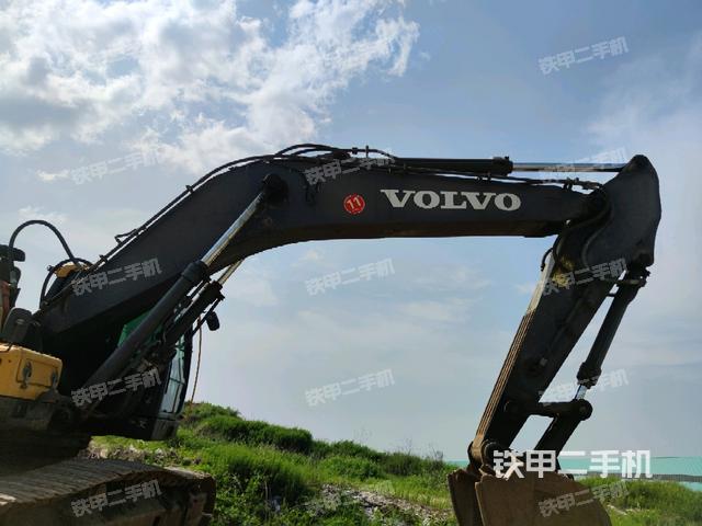 大臂整體?右側(cè)（工作和回轉(zhuǎn)裝置）