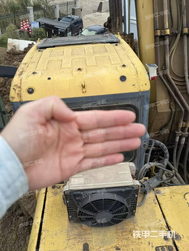 駕駛室頂部（整機(jī)外觀）