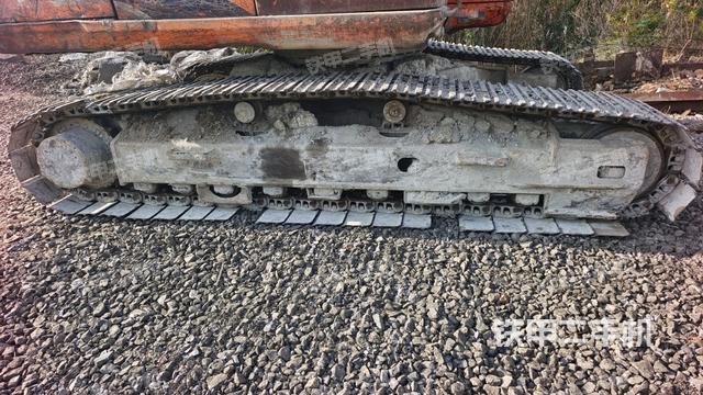 單側(cè)履帶整體（整機(jī)外觀）