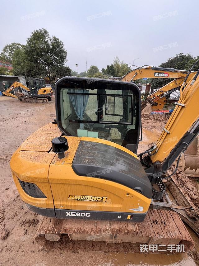 整机右后45°（整机外观）