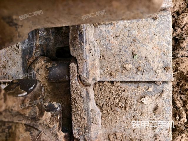 左侧行走马达盖板（行走机构）