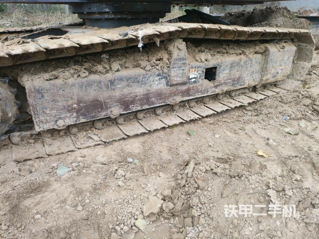 單側(cè)履帶整體（整機(jī)外觀）