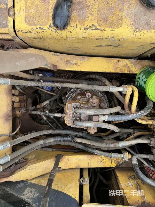 回轉(zhuǎn)馬達(dá)（上車部件）