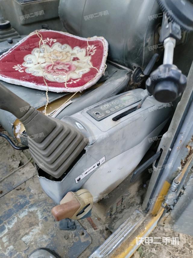 驾驶室整体（整机外观）