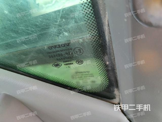 后窗玻璃角標(biāo)（駕駛室部分）