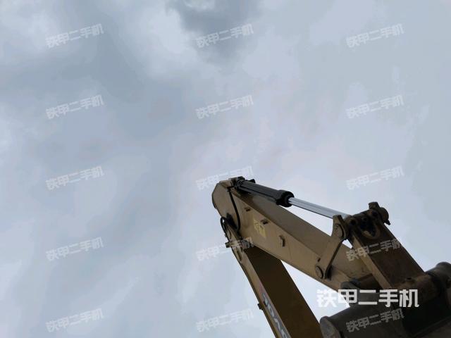 小臂整體左后（工作和回轉裝置）