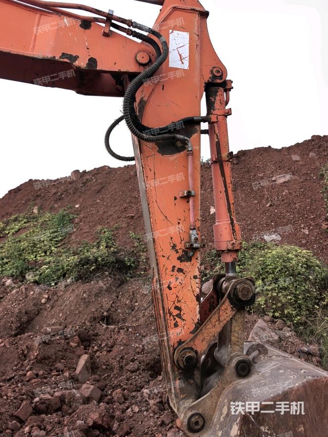 右驅(qū)動(dòng)輪（行走機(jī)構(gòu)）