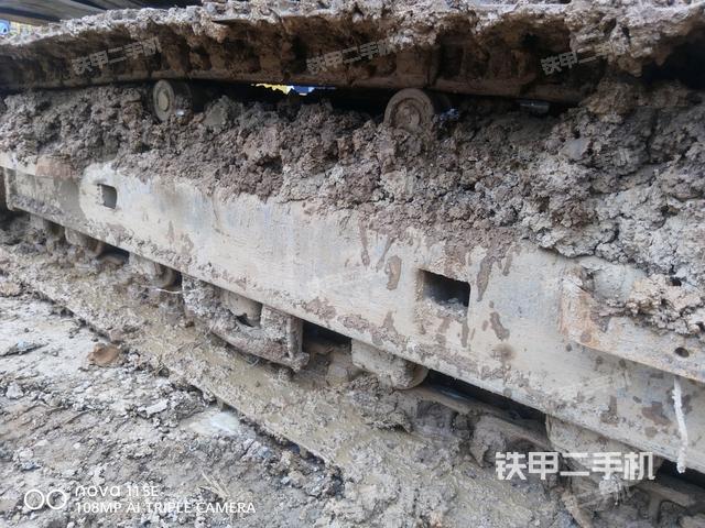 右側履帶整體（行走機構）