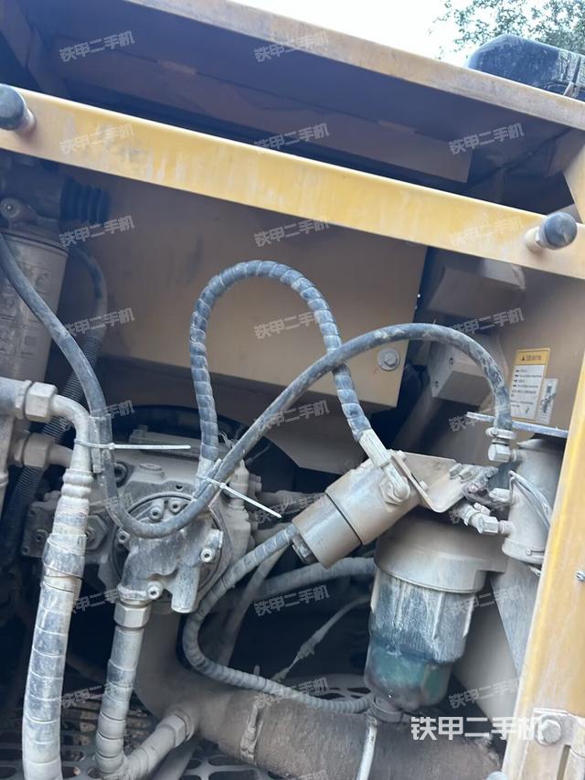 液壓泵斜45?左（大件艙室）