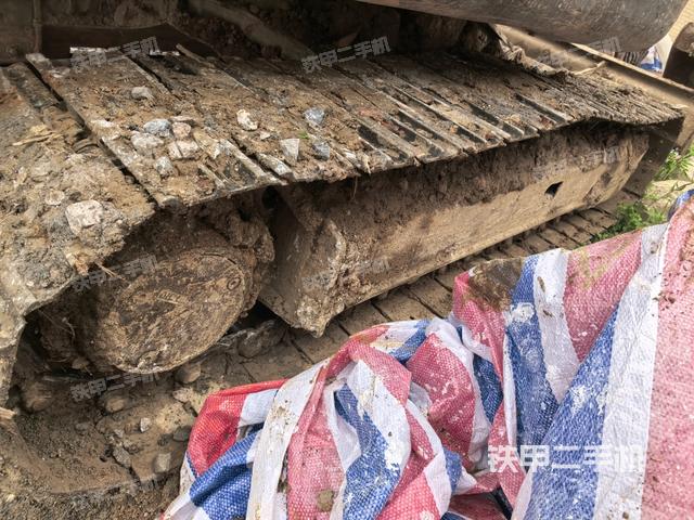 左侧行走马达盖板（行走机构）